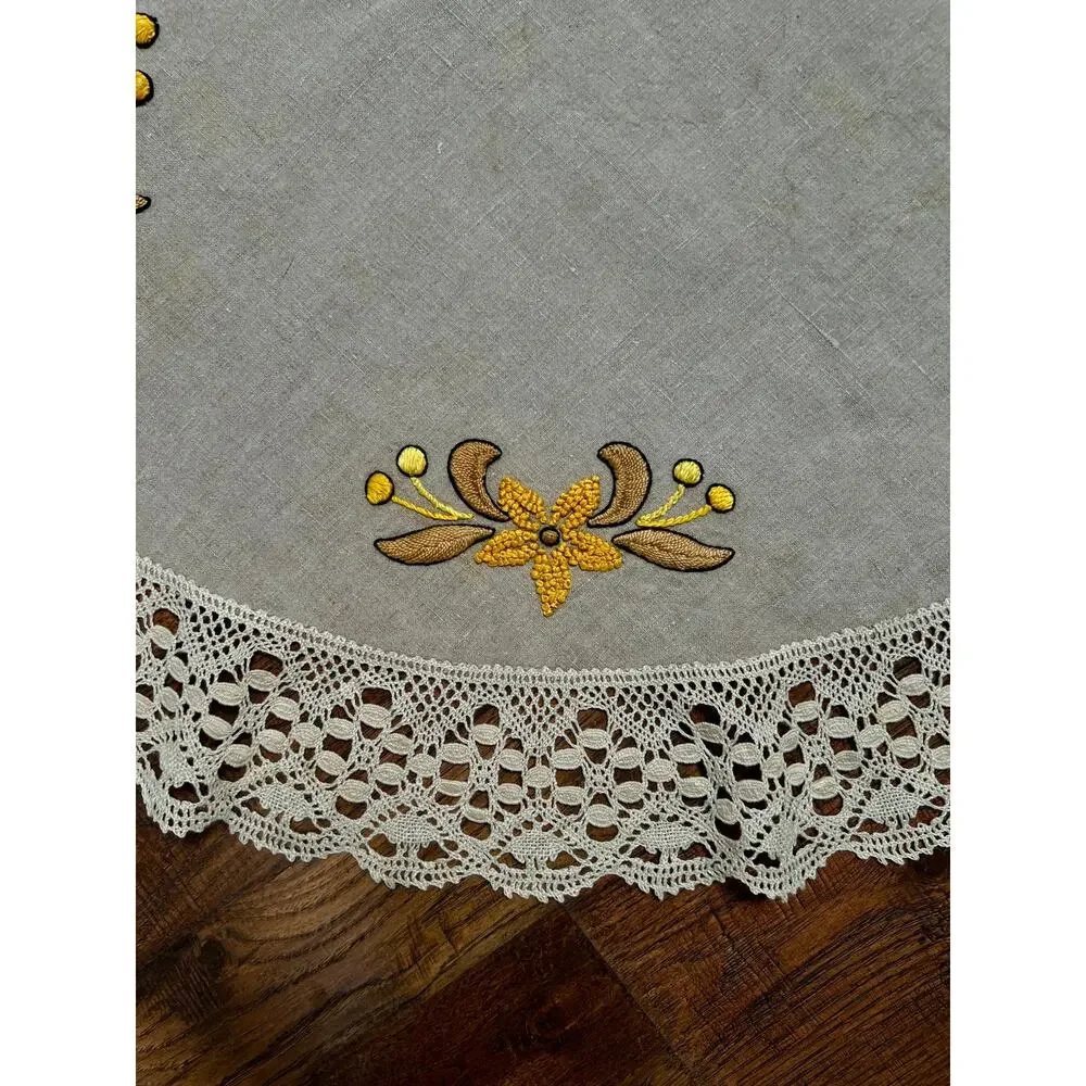 Vintage Circular Table Cover Harvest Yellow Embroidered Floral Crochet Lace Trim